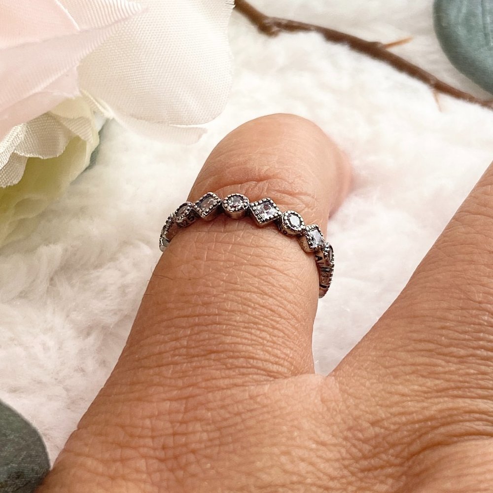 925 Sterling Silver Stackable Cubic Zirconia Ring Size 7 - Picture 6 of 8